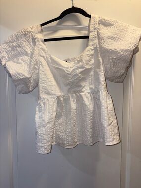 Old Navy White Puff Sleeve Peplum Blouse